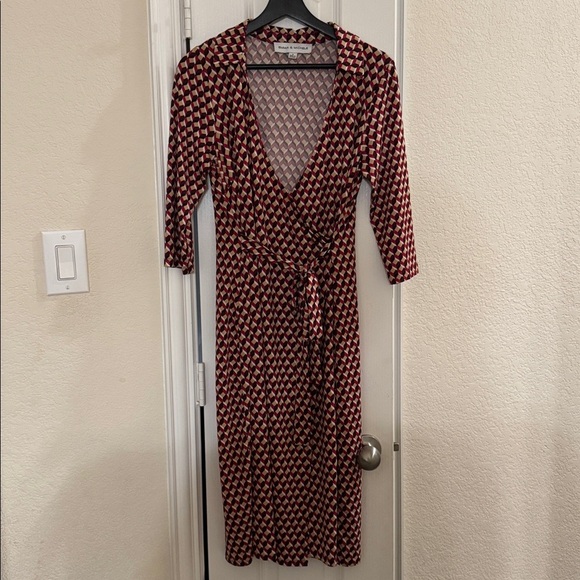 Emma & Michele Dresses & Skirts - Emma & Michelle Wrap Dress Red/Black Sz S